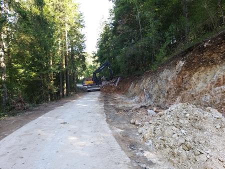 Dela na cesti pri Otonici 05 Foto Boštjan Otoničar.jpg